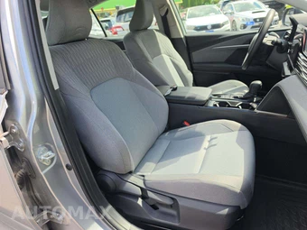 2025 Toyota Camry LE – miniatura 15