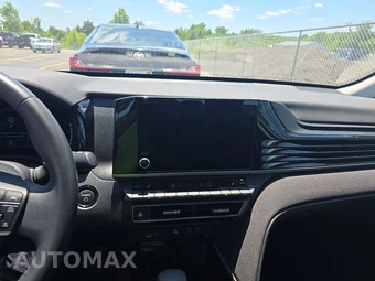 2025 Toyota Camry LE - miniatura 11
