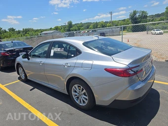 2025 Toyota Camry LE - miniatura 6