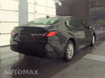 2025 Toyota Camry LE - miniatura 5