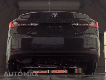 2025 Toyota Camry LE - miniatura 7