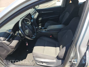 2025 Toyota Camry LE - miniatura 13