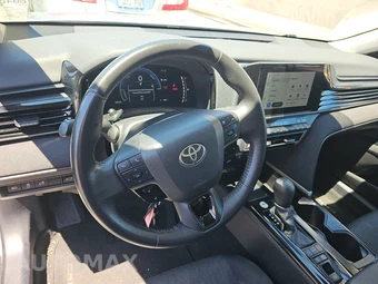 2025 Toyota Camry LE - miniatura 16