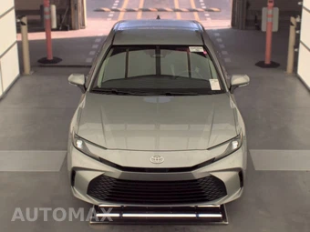 2025 Toyota Camry LE - miniatura 2