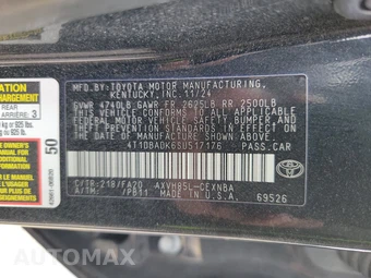 2025 Toyota Camry LE - miniatura 21