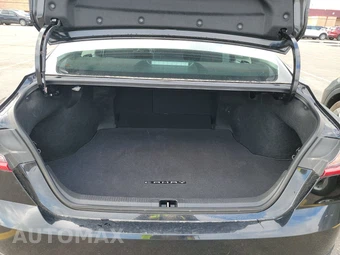 2025 Toyota Camry LE - miniatura 23