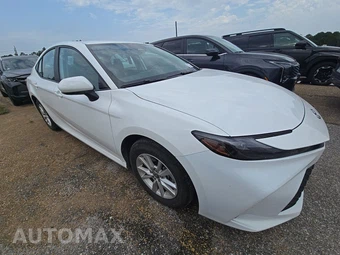 2025 Toyota Camry LE - miniatura 3