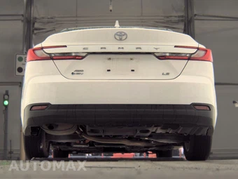 2025 Toyota Camry LE - miniatura 7