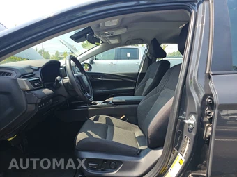 2025 Toyota Camry LE – miniatura 13