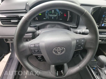 2025 Toyota Camry LE - miniatura 16