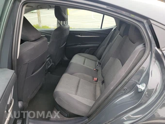 2025 Toyota Camry LE - miniatura 19