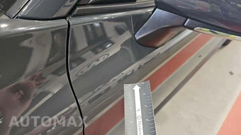 2025 Toyota Camry LE - miniatura 30
