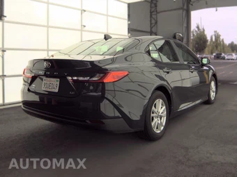2025 Toyota Camry LE - miniatura 5
