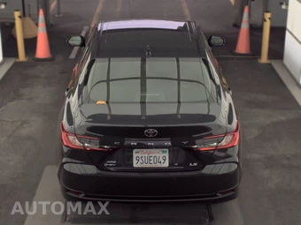 2025 Toyota Camry LE - miniatura 6