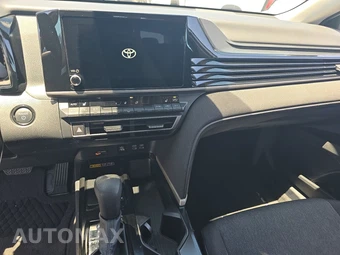 2025 Toyota Camry LE - miniatura 11