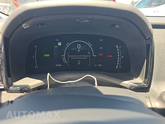 2025 Toyota Camry LE - miniatura 12