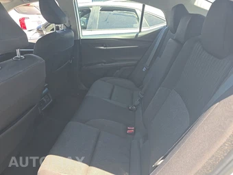 2025 Toyota Camry LE - miniatura 13
