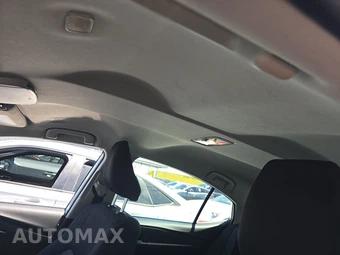 2025 Toyota Camry LE - miniatura 14
