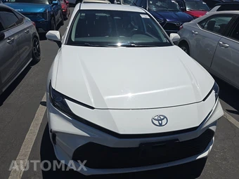 2025 Toyota Camry LE - miniatura 2