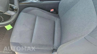 2025 Toyota Camry LE - miniatura 31