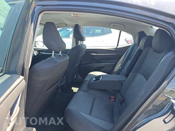 2025 Toyota Camry LE - miniatura 19