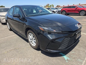 2025 Toyota Camry LE - miniatura 3