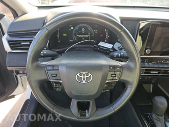 2025 Toyota Camry LE - miniatura 16