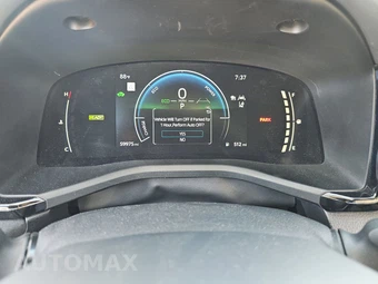 2025 Toyota Camry LE - miniatura 18