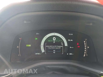 2025 Toyota Camry LE – miniatura 6