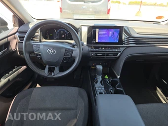 2025 Toyota Camry LE - miniatura 17