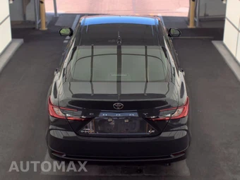 2025 Toyota Camry LE - miniatura 6