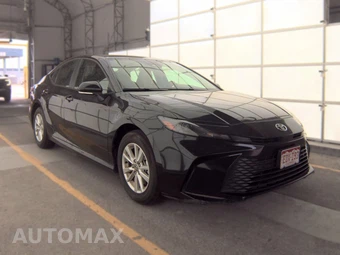 2025 Toyota Camry LE - miniatura 4