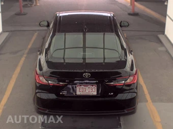 2025 Toyota Camry LE - miniatura 6