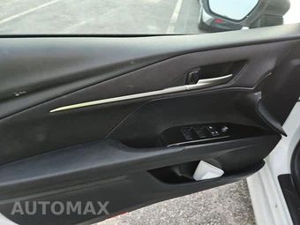 2025 Toyota Camry LE - miniatura 15