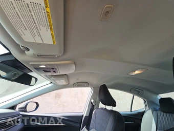 2025 Toyota Camry LE - miniatura 14