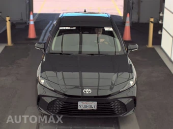 2025 Toyota Camry LE – miniatura 2
