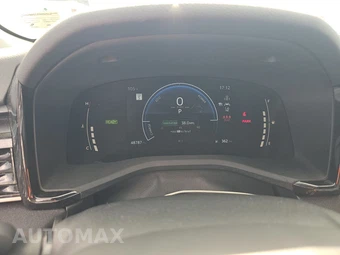 2025 Toyota Camry LE - miniatura 18