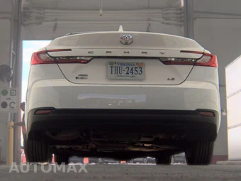 2025 Toyota Camry LE - miniatura 7