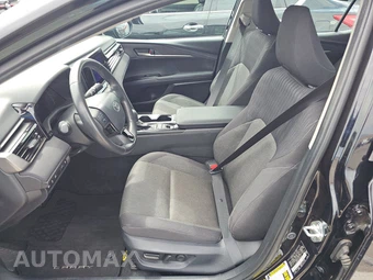 2025 Toyota Camry LE - miniatura 13