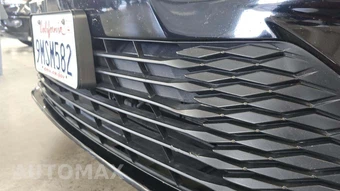 2025 Toyota Camry LE - miniatura 26