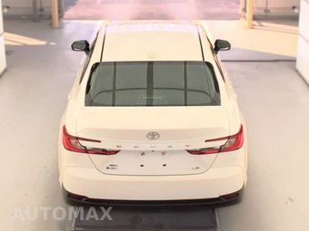 2025 Toyota Camry LE - miniatura 6