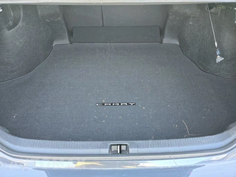 2025 Toyota Camry LE - miniatura 17
