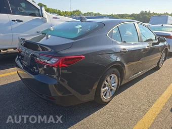 2025 Toyota Camry LE - miniatura 4