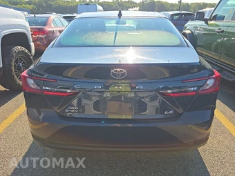 2025 Toyota Camry LE - miniatura 5