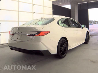 2025 Toyota Camry SE - miniatura 5