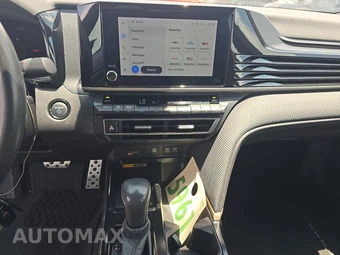 2025 Toyota Camry SE - miniatura 17