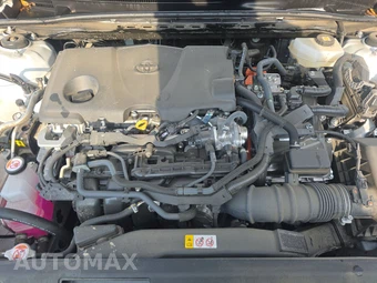 2025 Toyota Camry SE - miniatura 15