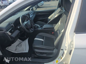 2025 Toyota Camry SE - miniatura 7
