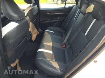 2025 Toyota Camry SE - miniatura 13