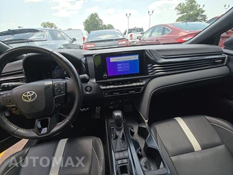 2025 Toyota Camry SE - miniatura 11